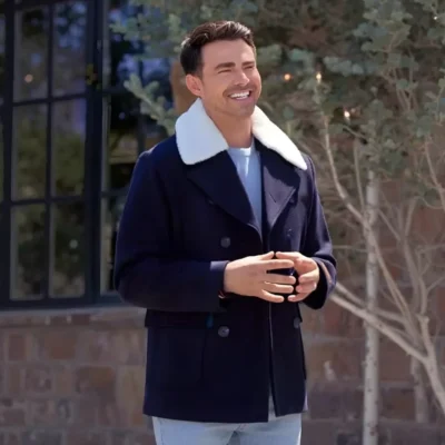 Finding Mr. Christmas S2 Jonathan Bennett Blue Coat