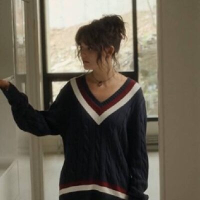 Lind V-Neck Cable knit Sweater