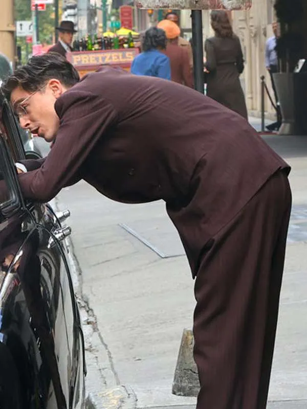 Timothée Chalamet Marty Supreme 2025 Brown Suit - Image 4