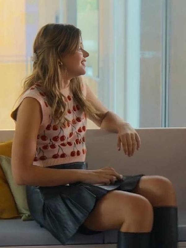 Culpa Nuestra 2025 Nicole Wallace Cherry Print Sweater Vest - Image 2